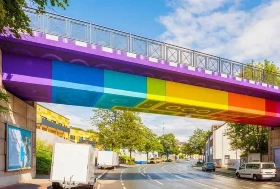Germany’s Walkable "Lego Bridge" Blends Art and Architecture